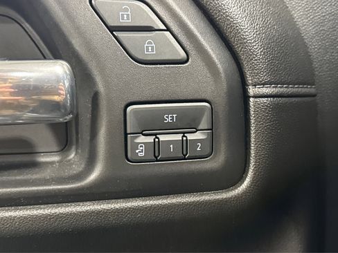 Used 2019 GMC Sierra 1500 SLT image 17