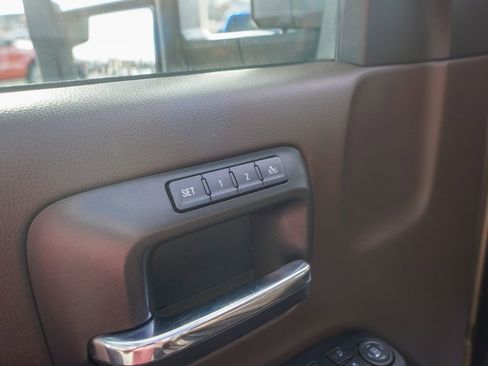 Used 2015 GMC Sierra 2500 Denali image 16