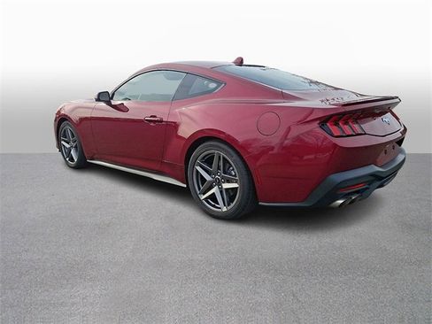 Used 2025 Ford Mustang Premium image 6