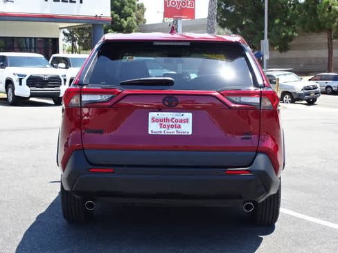 Used 2022 Toyota RAV4 LE AWD/4WD image 14