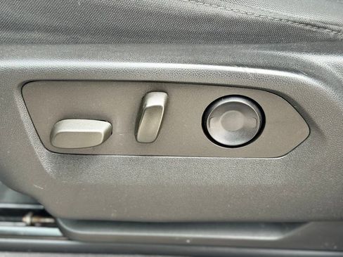 Used 2022 Chevrolet Silverado 1500 Custom w/ LPO, Dark Essentials Package AWD/4WD image 21