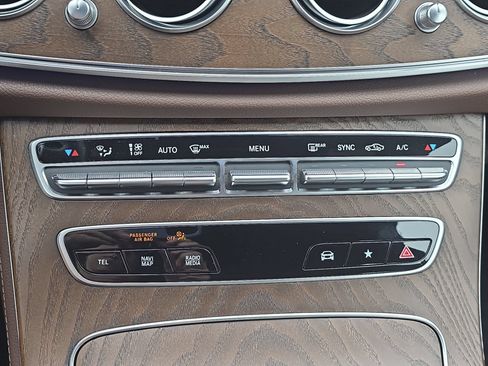 Used 2021 Mercedes-Benz E 450 4MATIC Sedan image 24