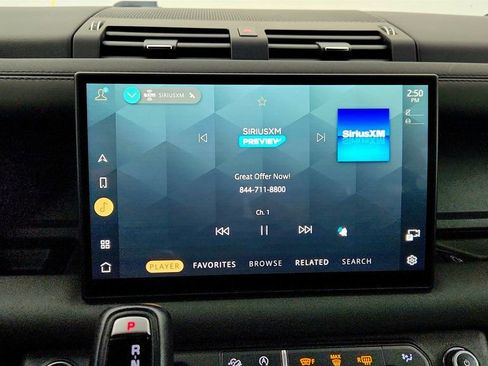 Used 2024 Land Rover Defender 130 X-Dynamic SE image 19