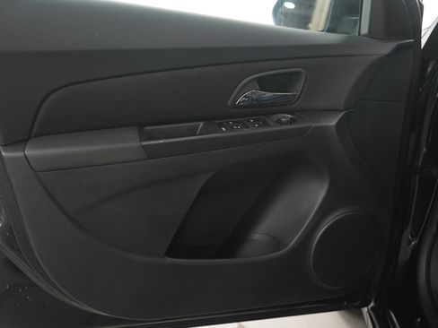 Used 2013 Chevrolet Cruze LT image 17