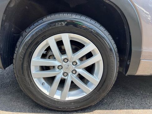 Used 2015 Toyota Highlander LE FWD image 24