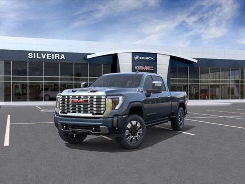 New 2026 GMC Sierra 2500 Denali w/ Denali Reserve Package AWD/4WD image 8