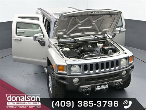 Used 2006 HUMMER H3 Luxury image 23
