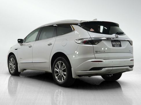 Used 2023 Buick Enclave Avenir image 3