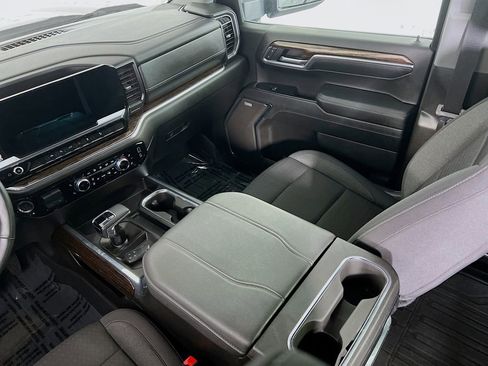 Used 2024 GMC Sierra 1500 Elevation w/ Preferred Package AWD/4WD image 22