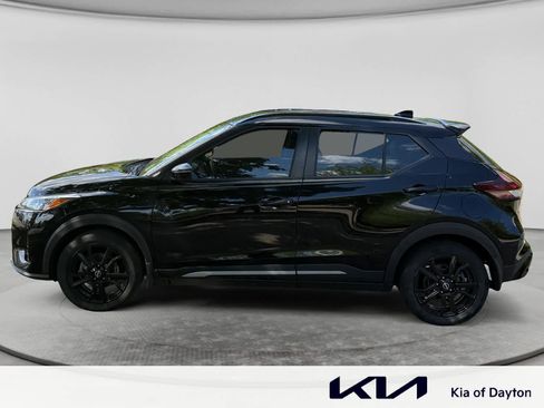 Used 2022 Nissan Kicks SR w/ Premium Package FWD image 8