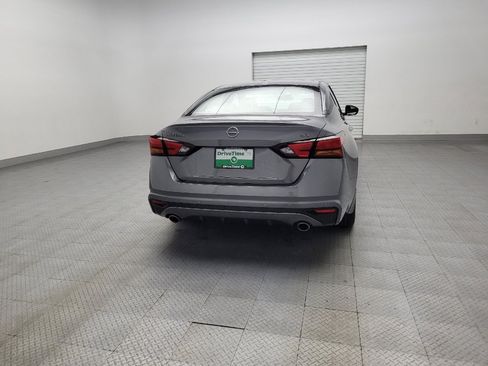 Used 2024 Nissan Altima 2.5 SV w/ SV Premium Package image 7