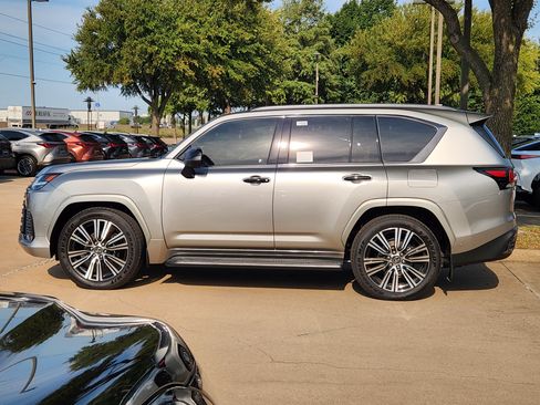 New 2026 Lexus LX 700h Luxury AWD/4WD image 3