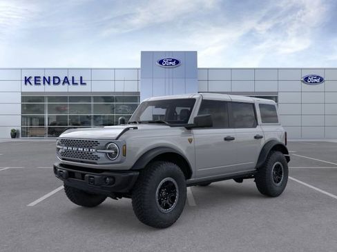 New 2026 Ford Bronco Badlands AWD/4WD image 1