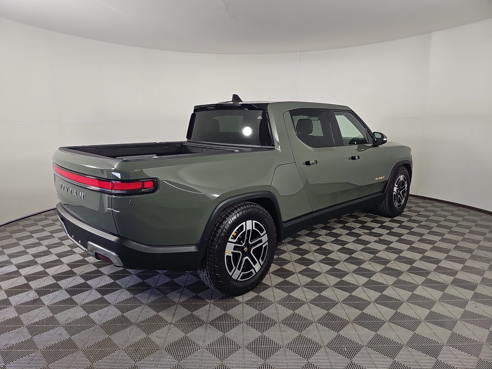 Used 2022 Rivian R1T Launch Edition AWD/4WD image 5
