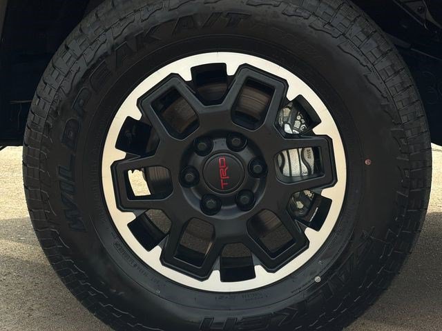 Certified 2026 Toyota Tacoma TRD Off-Road AWD/4WD image 30