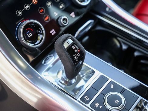 Used 2021 Land Rover Range Rover Sport HST image 28