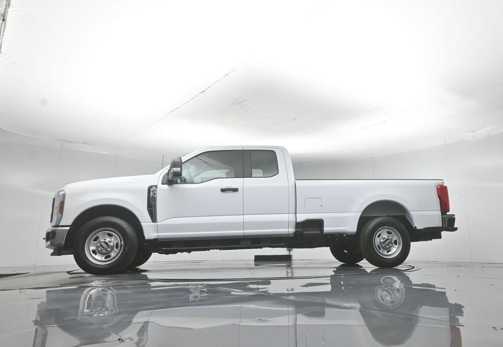 New 2026 Ford F350 XL w/ XL Chrome Package RWD image 7