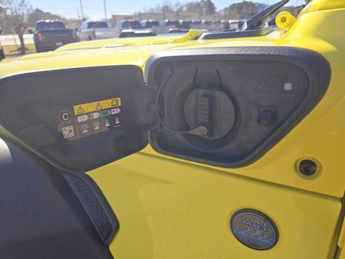 Used 2022 Jeep Wrangler Unlimited Rubicon 4xe w/ Steel Bumper Group image 13