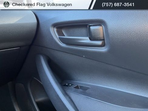 Used 2024 Toyota Corolla LE image 28