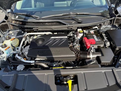 Used 2025 Nissan Rogue SV AWD/4WD image 34