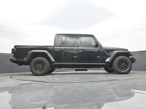 Used 2023 Jeep Gladiator Sport AWD/4WD image 57