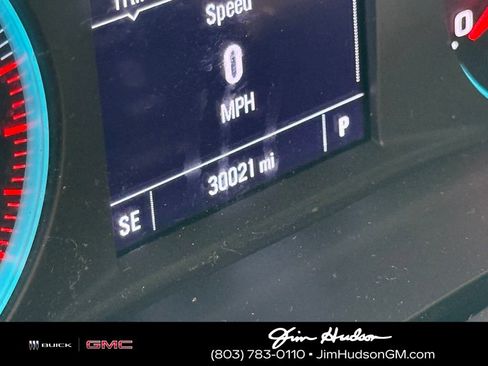 Certified 2023 Chevrolet Traverse LS FWD image 3