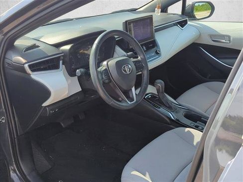 Used 2023 Toyota Corolla SE w/ SE Premium Package FWD image 11