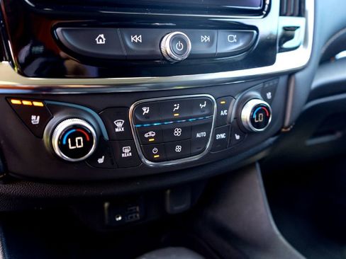 Used 2021 Chevrolet Traverse Premier w/ Redline Edition FWD image 20