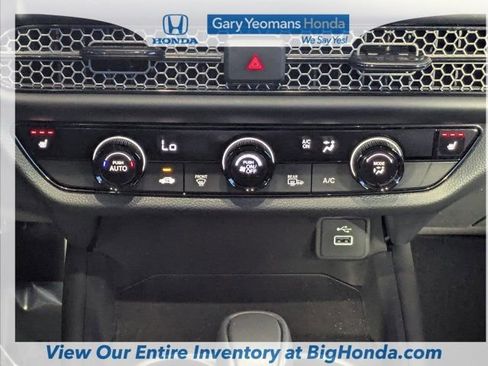 Certified 2025 Honda HR-V Sport image 19