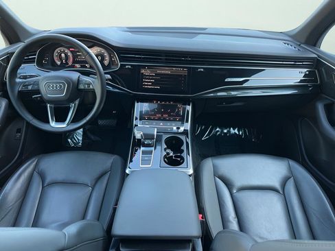 Used 2020 Audi Q7 3.0T Premium w/ Convenience Package AWD/4WD image 33
