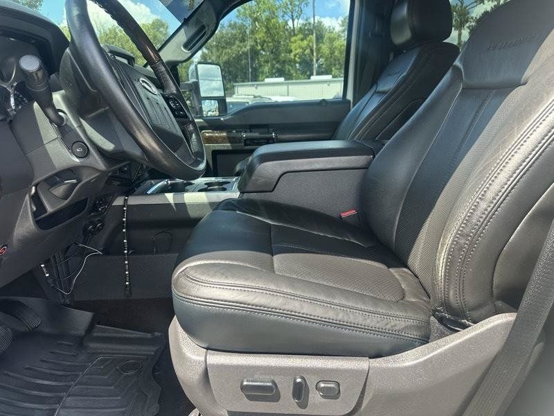 Used 2013 Ford F250 Platinum w/ FX4 Off Road Pkg AWD/4WD image 8