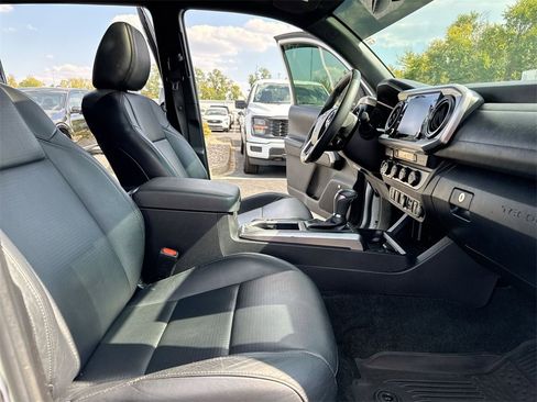 Used 2023 Toyota Tacoma Limited w/ Nightshade Package image 23