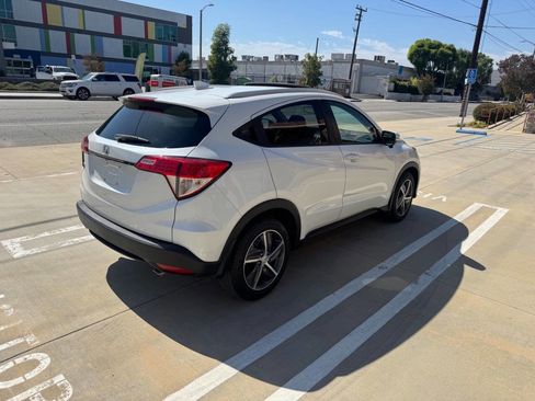 Used 2022 Honda HR-V EX image 4