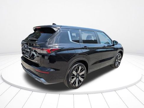 New 2026 Mitsubishi Outlander SE FWD image 4