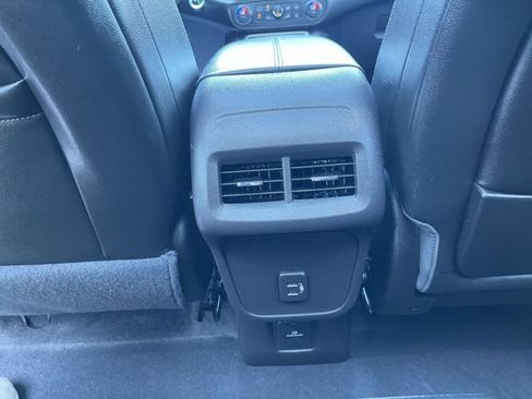 Certified 2024 GMC Terrain SLT w/ Infotainment Package II AWD/4WD image 21