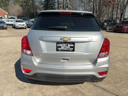 Used 2019 Chevrolet Trax LS image 4