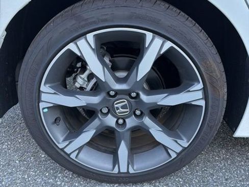 Used 2025 Honda Civic Sport Touring image 11