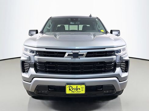 Used 2023 Chevrolet Silverado 1500 RST AWD/4WD image 2