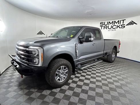 Used 2023 Ford F350 Lariat AWD/4WD image 2