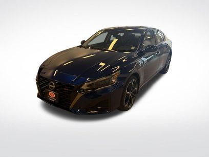 Used 2023 Nissan Altima 2.5 SR w/ SR Premium Package