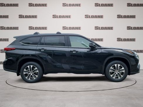 New 2023 Toyota Highlander XLE AWD/4WD image 6