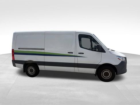 Used 2019 Mercedes-Benz Sprinter 144 Cargo image 4