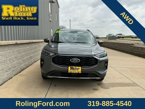Used 2025 Ford Escape ST-Line Select w/ Tech Pack #1 AWD/4WD image 4