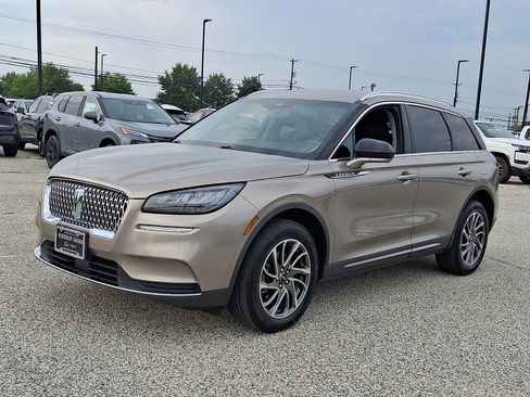 Used 2021 Lincoln Corsair AWD w/ Equipment Group 101A image 3