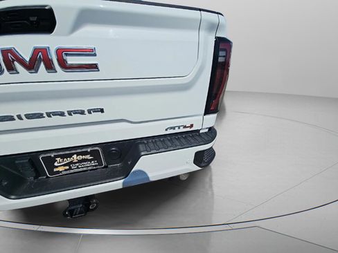 Used 2024 GMC Sierra 2500 AT4 w/ AT4 Premium Plus Package image 18