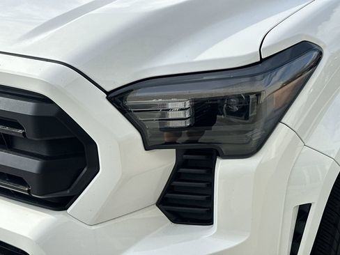 Used 2024 Toyota Tacoma SR5 image 11