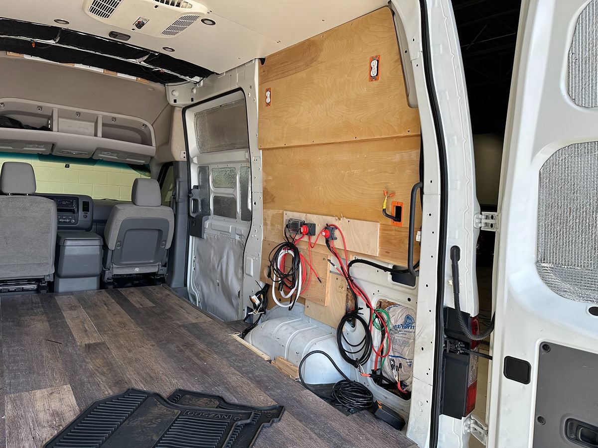 Used 2017 Nissan NV 2500 SV w/ Technology Package RWD image 8