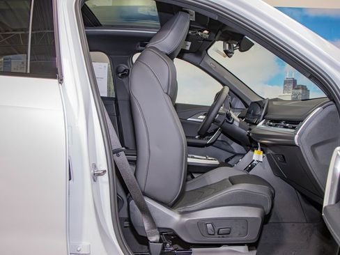 Used 2025 BMW X1 xDrive28i w/ Technology Package image 22