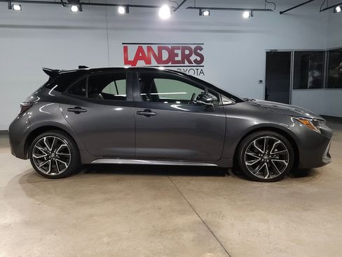 Used 2021 Toyota Corolla XSE w/ Carpet Mat Package (TMS) image 8