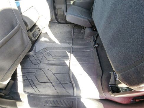 Used 2024 Chevrolet Silverado 2500 Custom w/ Custom Value Package image 28